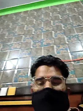 MrCurioX online show from April 28, 2:32 pm