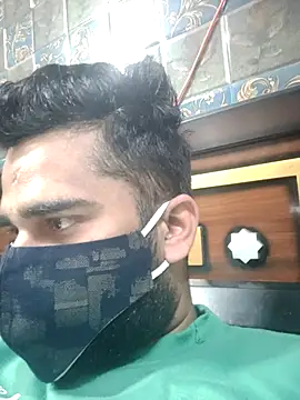 Snapshot of MrCurioX chatting on February 7, 5:21 pm MrCurioX online show from February 7, 5:21 pm