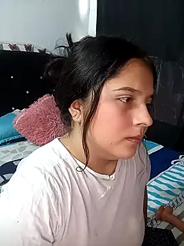 Salome Vivas online show from April 19, 2:51 pm