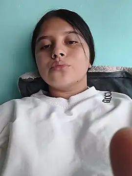 Salome Vivas online show from May 28, 3:29 pm