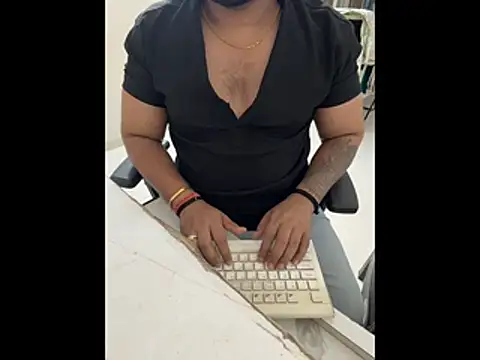 Snapshot of Rah0091 chatting on February 25, 6:52 pm Rah0091 online show from February 25, 6:52 pm