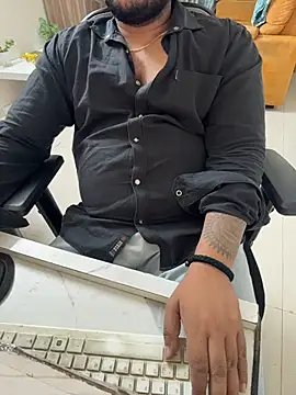 Snapshot of Rah0091 chatting on February 17, 6:27 pm Rah0091 online show from February 17, 6:27 pm