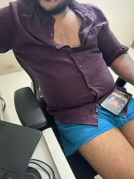 Snapshot of Rah0091 chatting on February 13, 7:03 pm Rah0091 online show from February 13, 7:03 pm