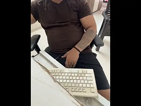 Snapshot of Rah0091 chatting on February 26, 7:19 am Rah0091 online show from February 26, 7:19 am