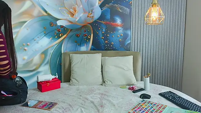 rouxinferno cr online show from April 6, 3:35 am