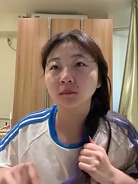 LXR77887 online show from April 12, 12:36 am