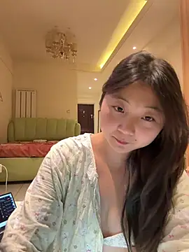 Snapshot of LXR77887 chatting on July 8, 9:54 am LXR77887 online show from July 8, 9:54 am