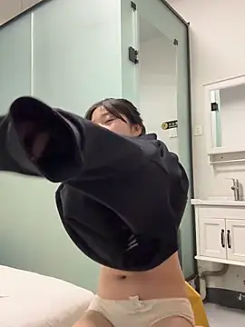 LXR77887 online show from February 17, 2:03 pm