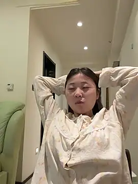 LXR77887 online show from April 14, 9:47 am