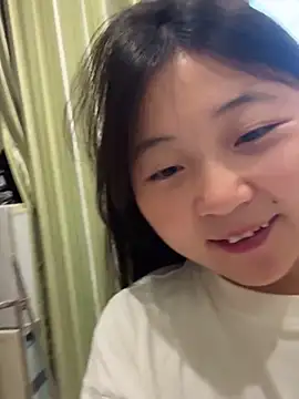 Snapshot of LXR77887 chatting on June 21, 4:40 am LXR77887 online show from June 21, 4:40 am