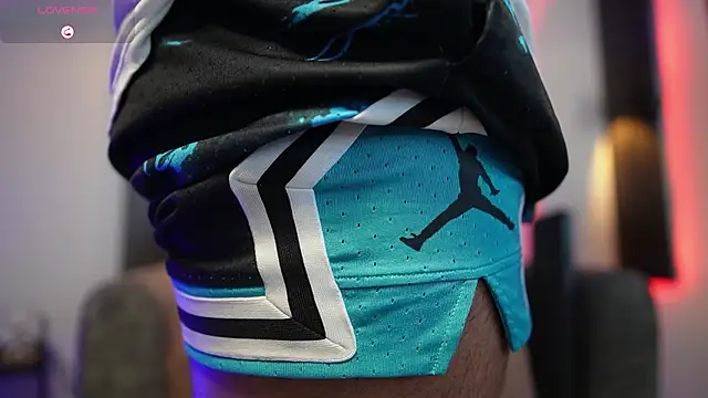 TaylerCross  online show from February 26, 6:41 pm