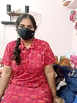 Snapshot of Maturecouple225 chatting on February 13, 9:20 am Maturecouple225 online show from February 13, 9:20 am