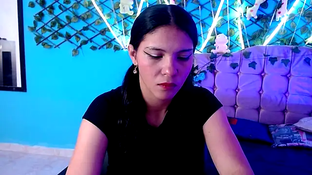 Snapshot of amber_miller18 chatting on February 27, 4:34 am amber miller18 online show from February 27, 4:34 am