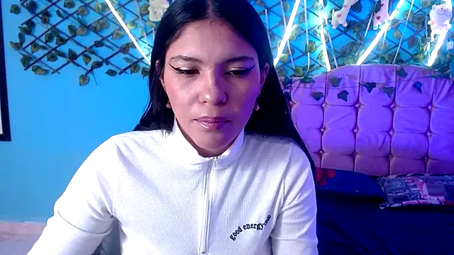 Snapshot of amber_miller18 chatting on February 28, 4:23 am amber miller18 online show from February 28, 4:23 am