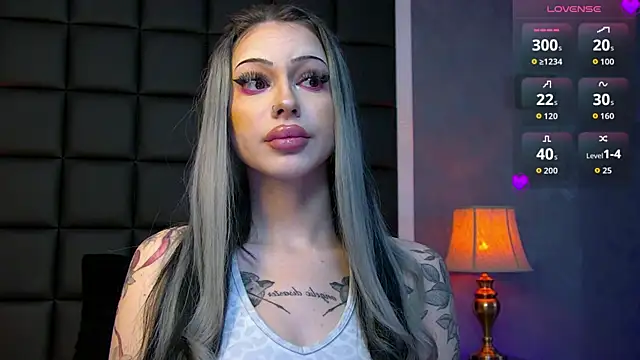 ValerieIce online show from April 4, 2:01 pm