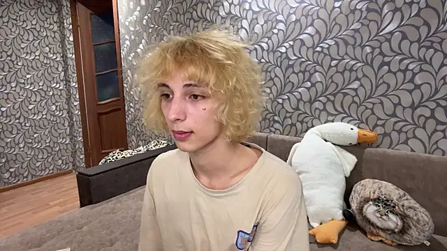 Fred bucks online show from April 19, 1:34 pm