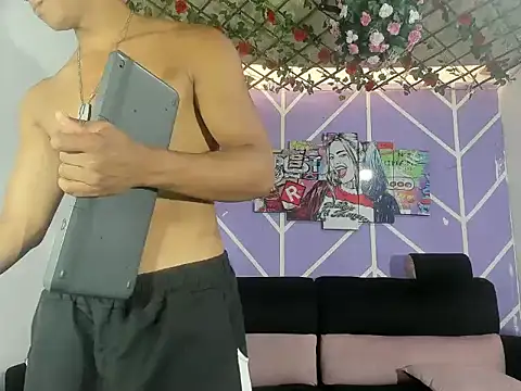 Yoel hot2004 online show from April 3, 7:42 pm