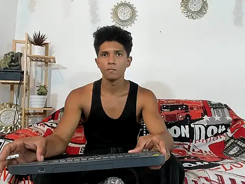 Yoel hot2004 online show from February 13, 7:25 pm