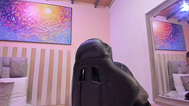 nina glow online show from March 27, 11:33 am