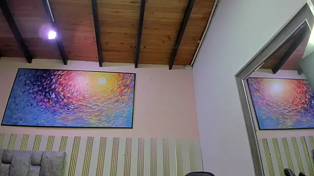 nina glow online show from April 10, 11:17 am