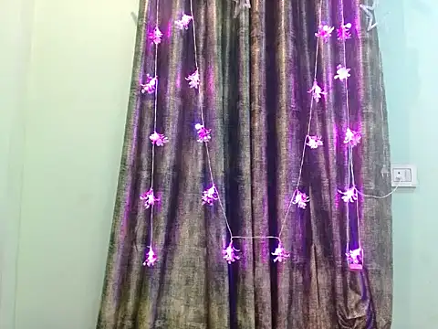 LIZNA 0 online show from March 3, 6:48 pm