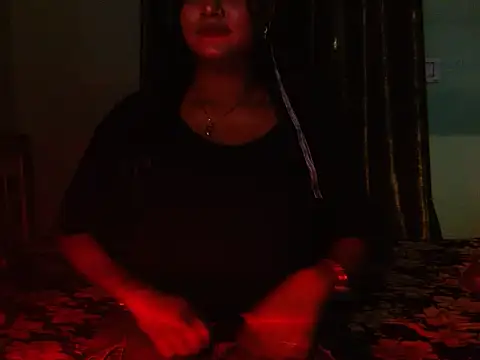 LIZNA 0 online show from April 3, 4:13 pm