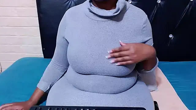 Snapshot of babyotria12 chatting on May 14, 6:05 pm babyotria12 online show from May 14, 6:05 pm