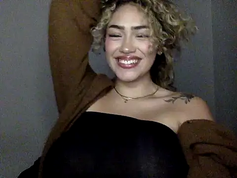 Maddy Beluci online show from March 5, 5:04 am