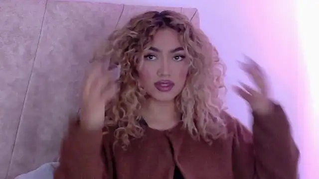 Maddy Beluci online show from June 26, 1:11 am