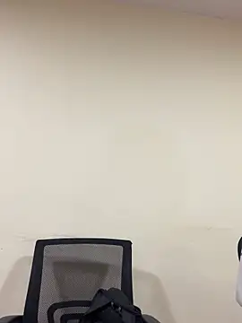 Sara Fernandez  online show from March 10, 1:59 pm