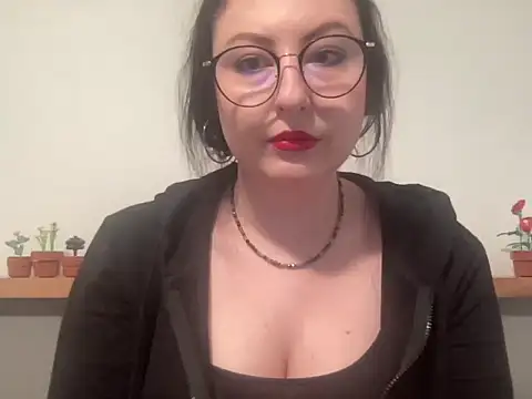 Snapshot of DorothyJoy chatting on February 9, 7:06 am DorothyJoy online show from February 9, 7:06 am