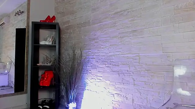 Ivorym00n online show from April 8, 4:36 am