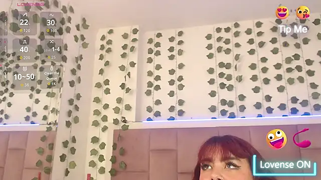 CarolRousee online show from April 16, 9:39 pm