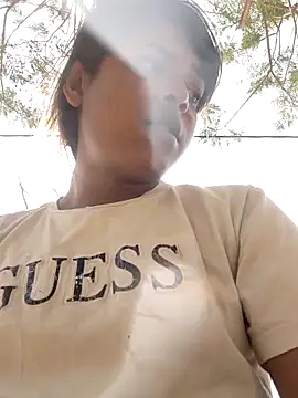 Decent girl01 online show from February 6, 12:01 pm