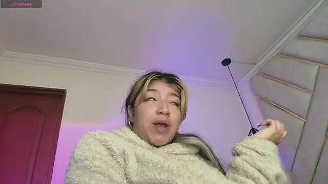 Dahiana Dmour  online show from April 17, 12:19 pm