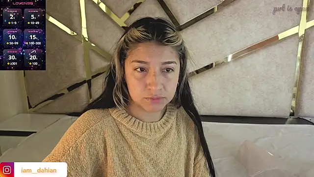 Dahiana Dmour  online show from March 5, 12:35 pm