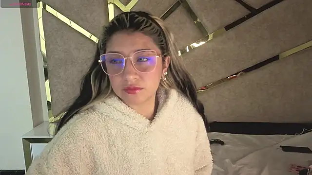 Dahiana Dmour  online show from March 12, 12:42 pm