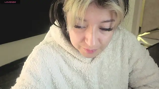 Dahiana Dmour  online show from March 21, 12:09 pm