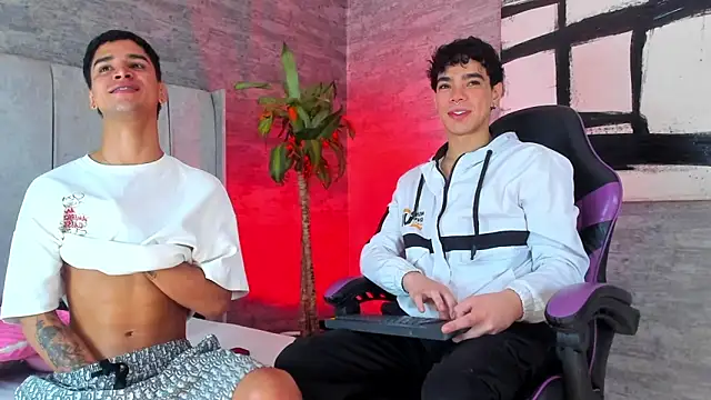 Snapshot of Elbombondelcircuit chatting on February 23, 12:06 pm Elbombondelcircuit online show from February 23, 12:06 pm