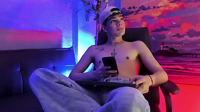 Snapshot of Elbombondelcircuit chatting on February 15, 7:51 am Elbombondelcircuit online show from February 15, 7:51 am