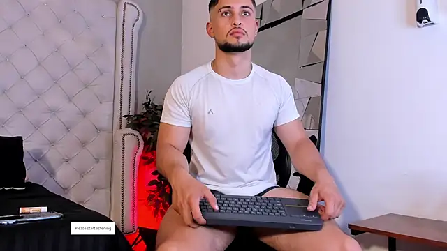 valenssio moretti online show from April 15, 8:42 pm