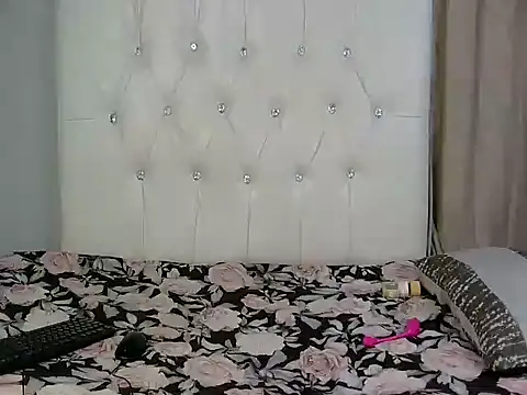 Snapshot of AfricanSquirtMachine chatting on February 19, 2:19 am AfricanSquirtMachine online show from February 19, 2:19 am