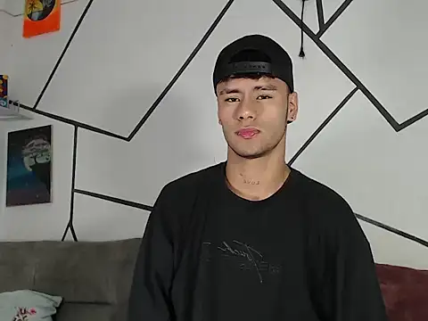 Snapshot of cooper_shiro chatting on July 1, 7:03 pm cooper shiro online show from July 1, 7:03 pm