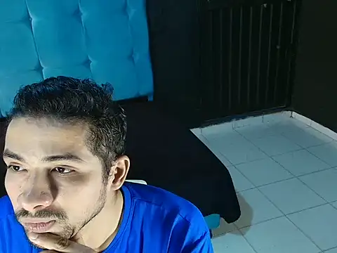 Snapshot of FerminGomez chatting on February 10, 12:31 am FerminGomez online show from February 10, 12:31 am