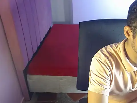 Snapshot of FerminGomez chatting on February 6, 11:56 pm FerminGomez online show from February 6, 11:56 pm