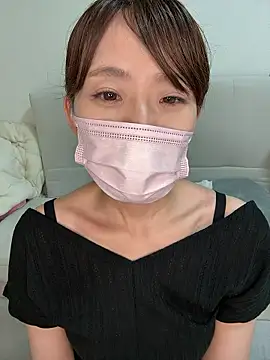 Mio-cc online show from May 28, 11:49 am