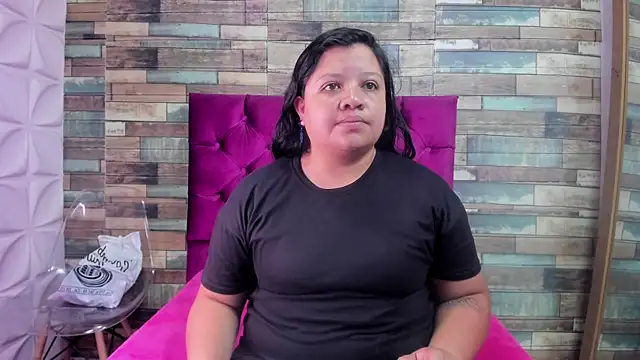 Carolina-Lenon online show from February 25, 7:36 pm