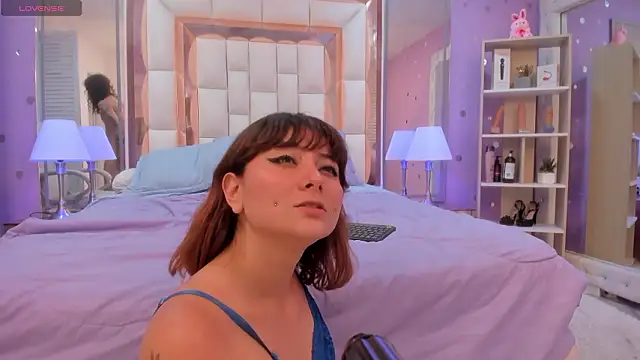 Goldentemptation  online show from March 25, 2:12 am