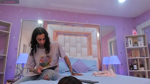 Goldentemptation  online show from March 26, 7:56 pm