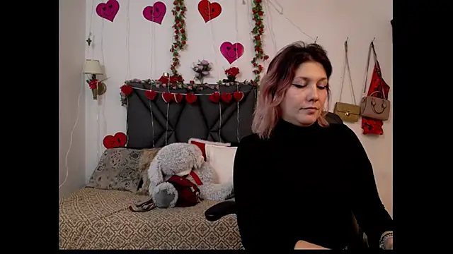 Snapshot of Sharma_Amayra chatting on February 20, 8:33 pm Sharma Amayra online show from February 20, 8:33 pm